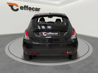 LANCIA Ypsilon usata, con Autoradio