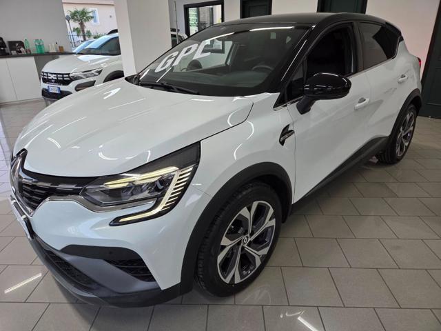 RENAULT Captur usata, con Autoradio