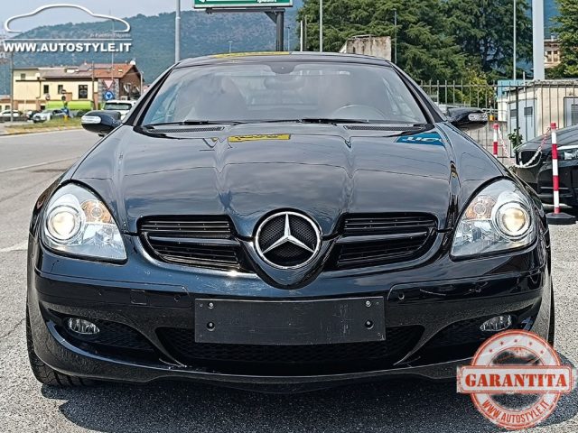 MERCEDES-BENZ SLK 200 usata, con Volante in pelle