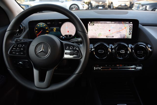 MERCEDES-BENZ GLA 200 usata, con Cerchi in lega