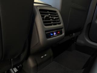 VOLKSWAGEN T-Roc usata, con Volante multifunzione
