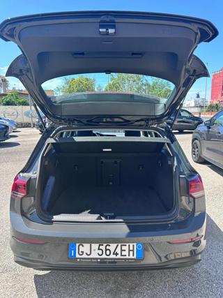 VOLKSWAGEN Golf usata, con Autoradio
