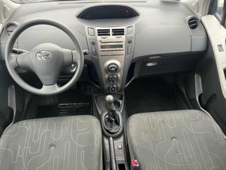 TOYOTA Yaris usata, con Chiusura centralizzata