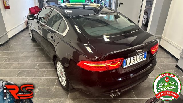 JAGUAR XE usata, con MP3