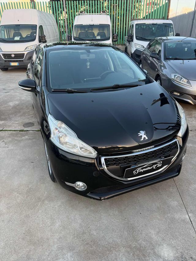 PEUGEOT 208 usata, con Autoradio