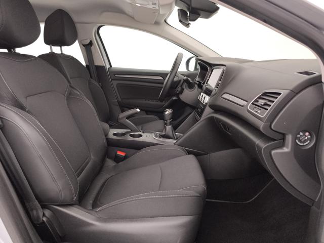 RENAULT Megane usata, con Sensori di parcheggio anteriori