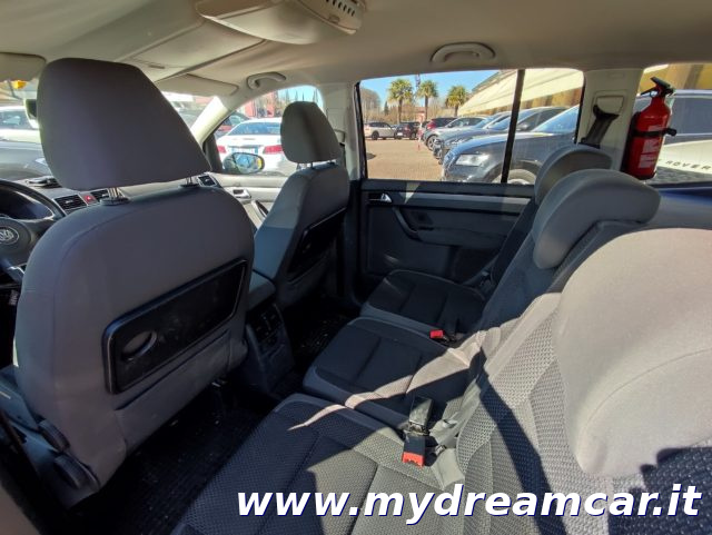 VOLKSWAGEN Touran usata 17