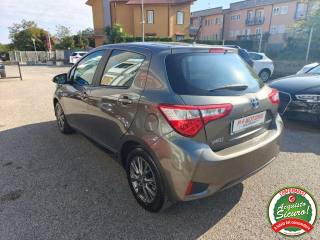 TOYOTA Yaris usata, con Autoradio