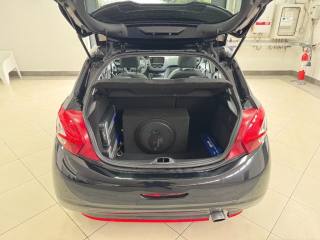 PEUGEOT 208 usata, con Controllo automatico clima