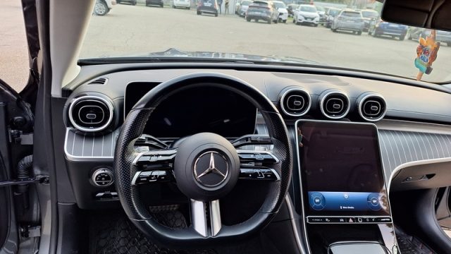 MERCEDES-BENZ C 220 usata, con Luci diurne LED
