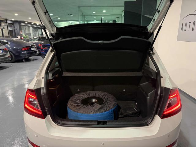 SKODA Fabia usata, con Specchietti laterali elettrici