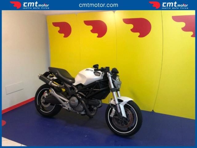 DUCATI Monster 696 usata 11