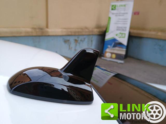 MERCEDES-BENZ CLA 200 usata, con Telecamera per parcheggio assistito