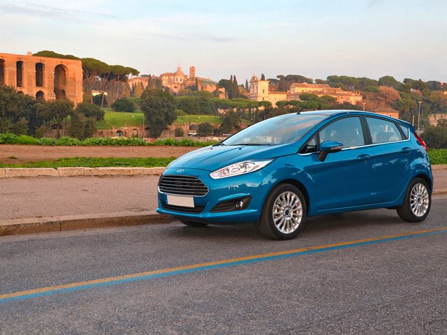 FORD Fiesta usata, con ABS