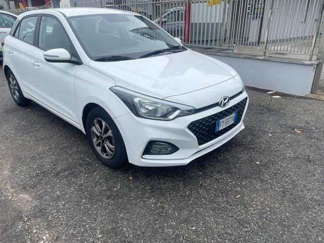 HYUNDAI i20 usata, con Alzacristalli elettrici