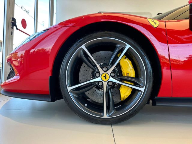 FERRARI 296 usata, con Airbag Passeggero