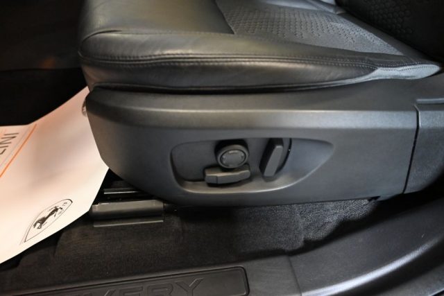 LAND ROVER Discovery Sport usata 54