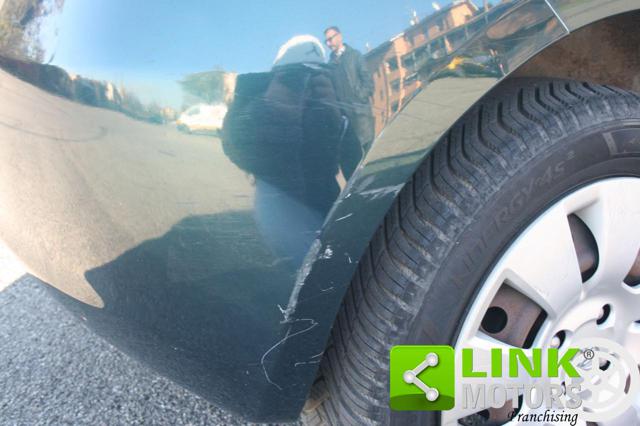 TOYOTA Yaris usata, con Servosterzo