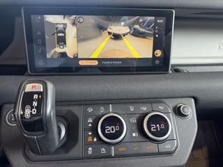 LAND ROVER Defender usata, con Boardcomputer