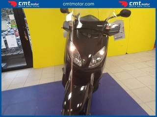 YAMAHA X-Max 250 usata 1
