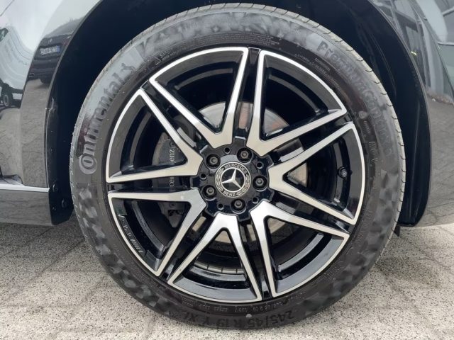 MERCEDES-BENZ V 300 usata, con Chiusura centralizzata