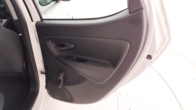 LANCIA Ypsilon usata 31