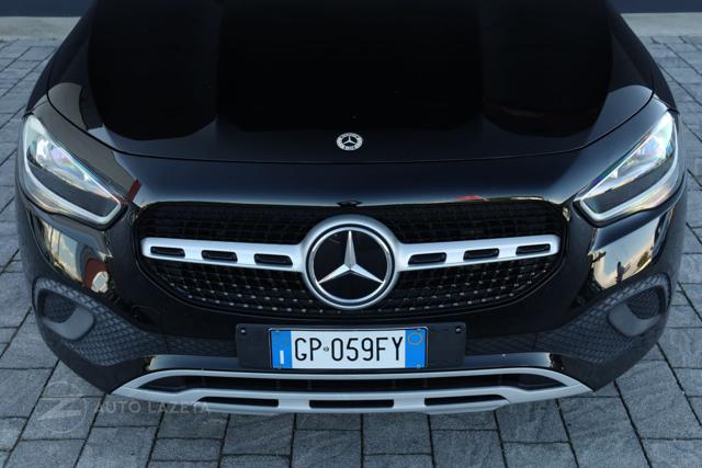 MERCEDES-BENZ GLA 180 usata, con Park Distance Control