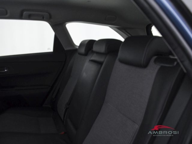 TOYOTA Auris usata 9