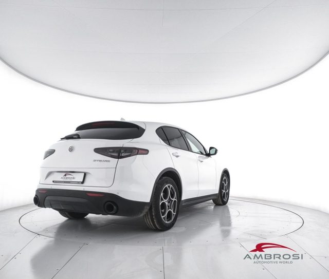 ALFA ROMEO Stelvio usata 2