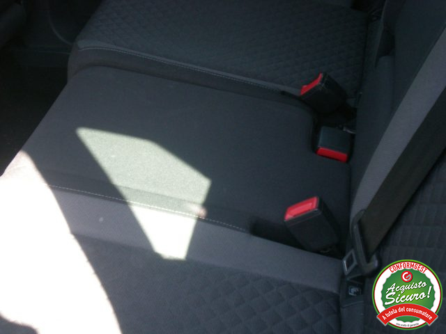 VOLKSWAGEN Tiguan usata, con Bracciolo