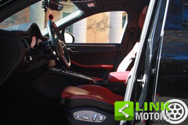 PORSCHE Macan usata, con Sensori di parcheggio posteriori