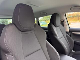 SKODA Karoq usata, con Bracciolo