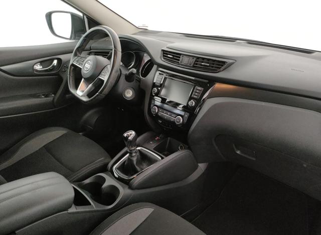 NISSAN Qashqai usata, con Luci diurne LED
