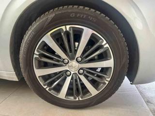 PEUGEOT 208 usata, con Alzacristalli elettrici