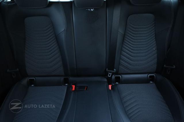 MERCEDES-BENZ GLA 180 usata, con Airbag testa