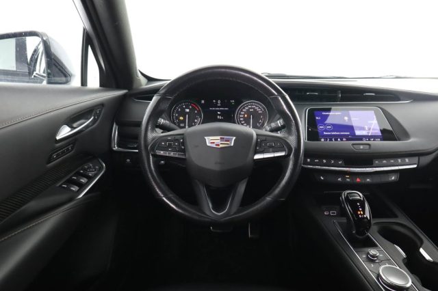 CADILLAC XT4 usata 5