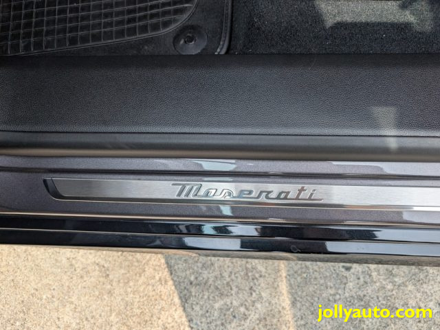 MASERATI Grecale usata, con Frenata d