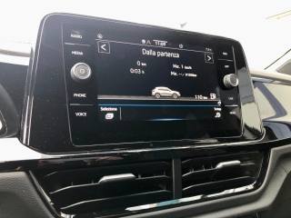 VOLKSWAGEN T-Roc usata, con Leve al volante