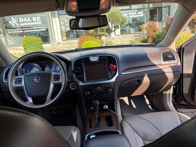 LANCIA Thema usata, con Autoradio