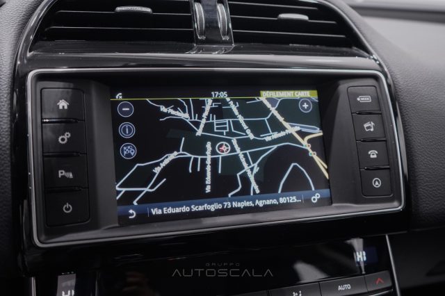 JAGUAR XE usata, con Servosterzo
