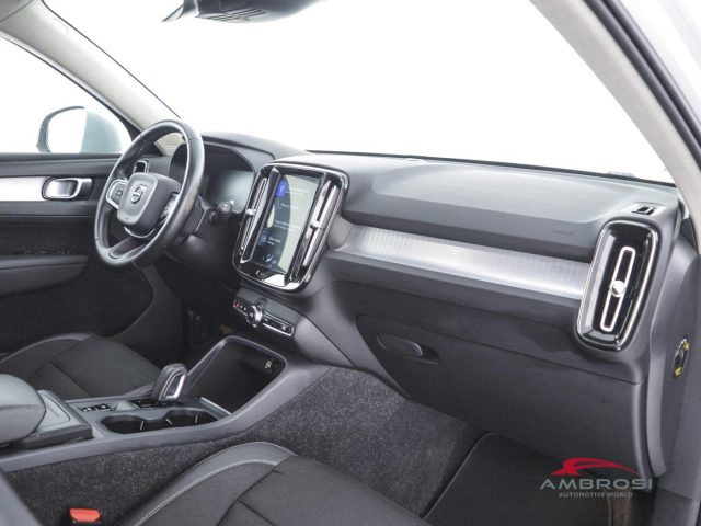 VOLVO XC40 usata 11