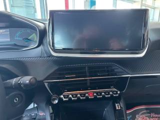 PEUGEOT 208 usata, con Fari LED