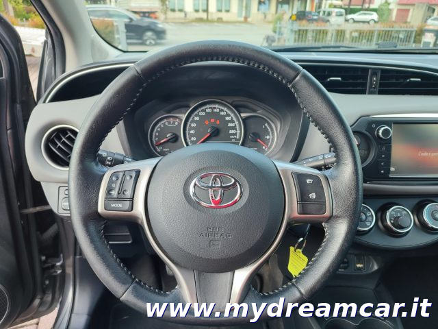 TOYOTA Yaris usata 10