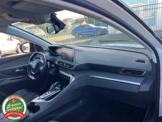 PEUGEOT 3008 usata, con Autoradio
