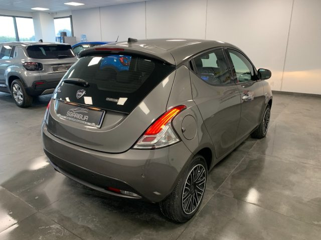 LANCIA Ypsilon usata, con Autoradio digitale