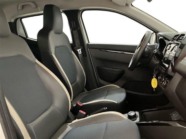 DACIA Spring usata, con USB