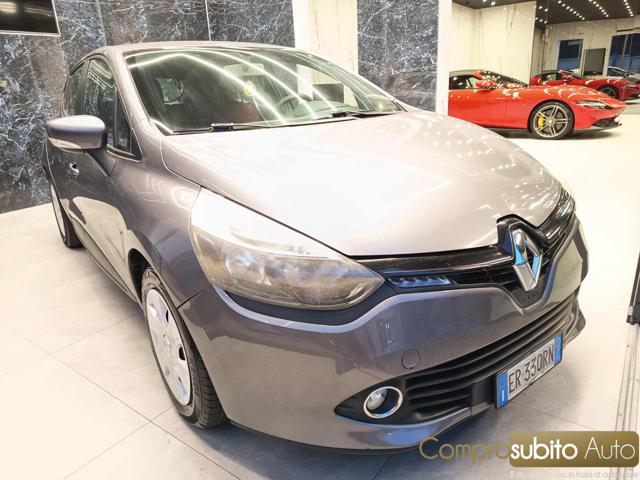 RENAULT Clio usata, con Airbag