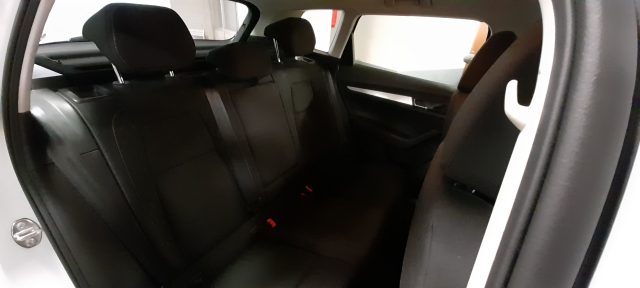 SKODA Karoq usata, con Fendinebbia