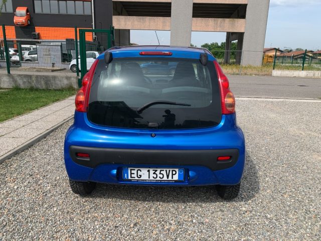 PEUGEOT 107 usata, con Autoradio