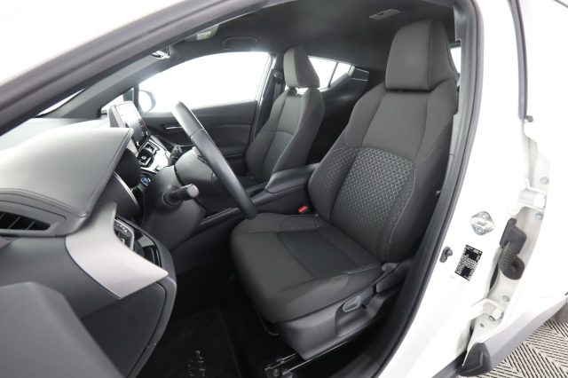 TOYOTA C-HR usata 2